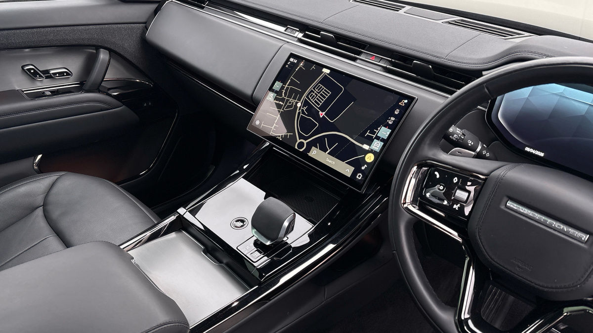 Land Rover Range Rover Sport Image 18