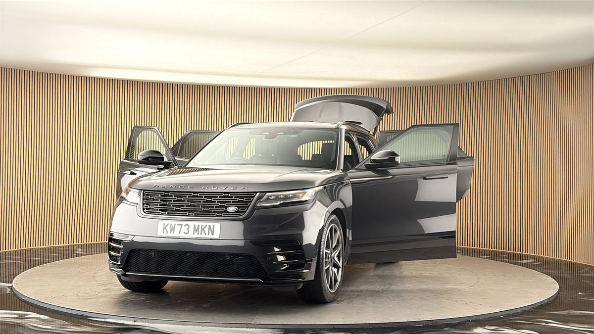 More views of Land Rover Range Rover Velar