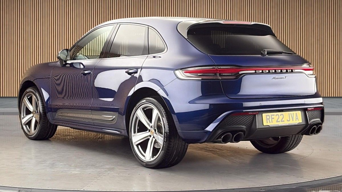 Porsche Macan Image 2