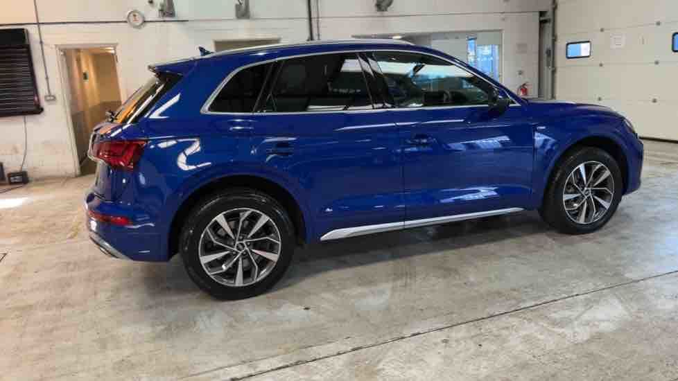 More views of Audi Q5