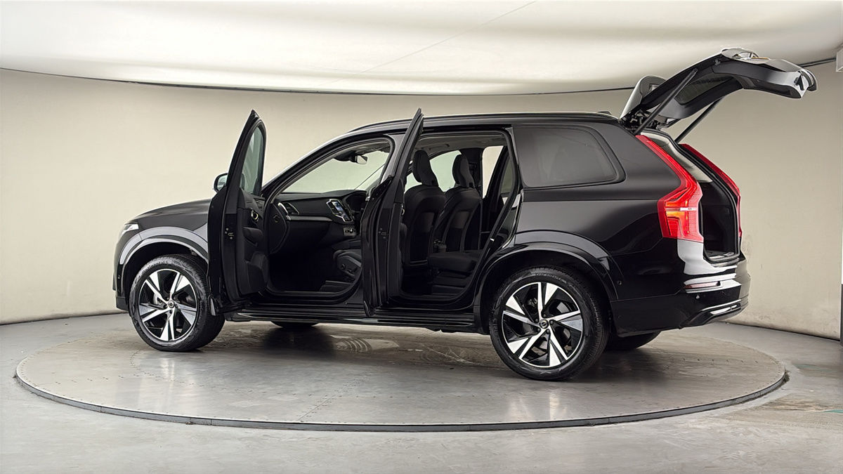 More views of Volvo XC90