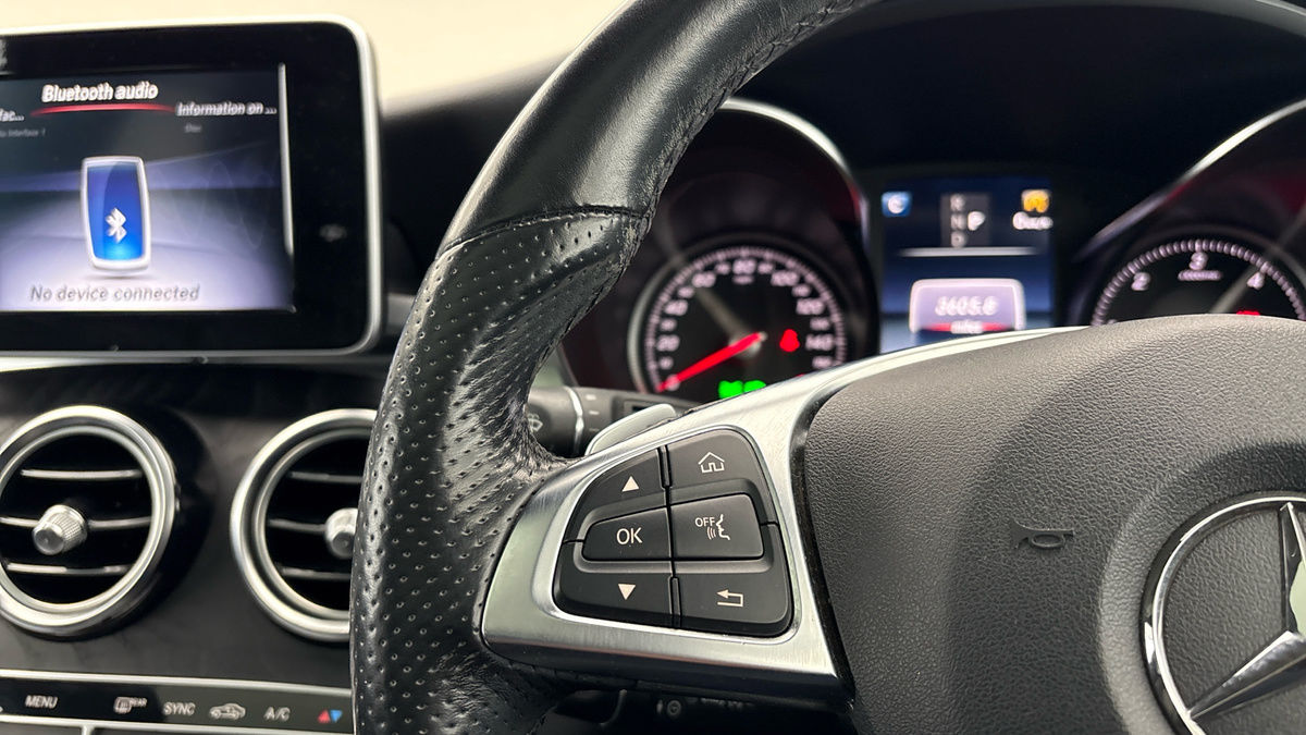 Mercedes-Benz GLC Image 13