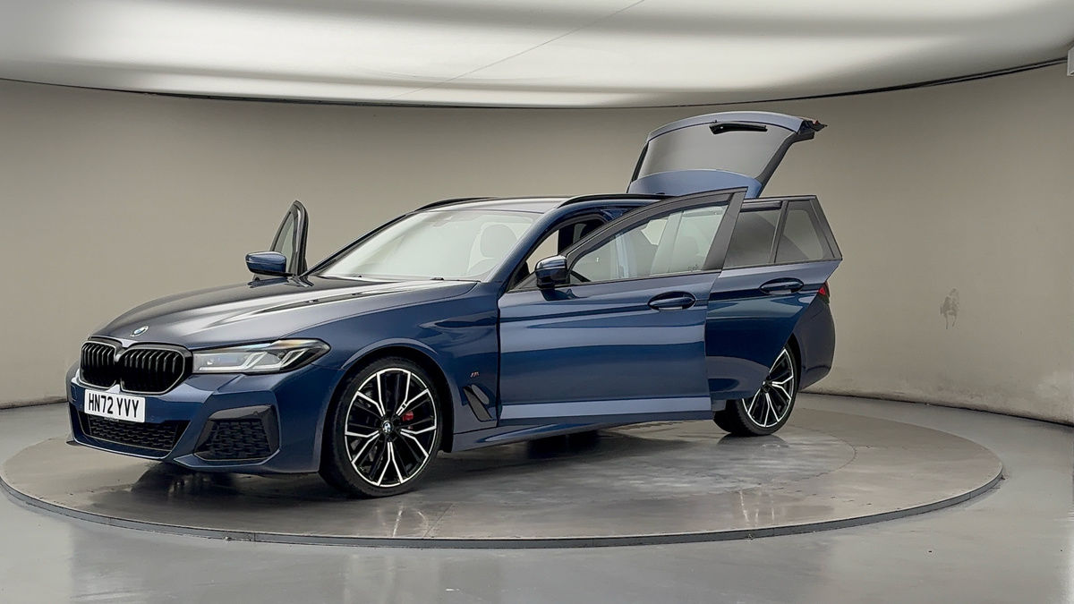 BMW 5 Series Image 22