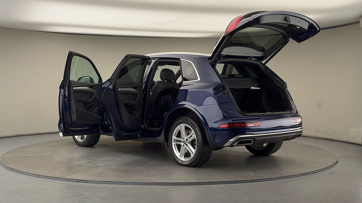 More views of Audi Q5