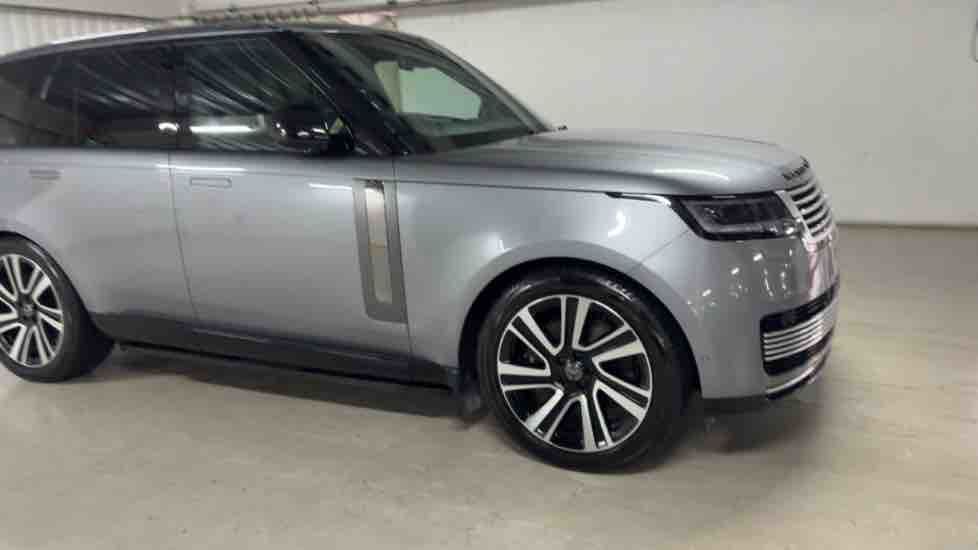 More views of Land Rover Range Rover