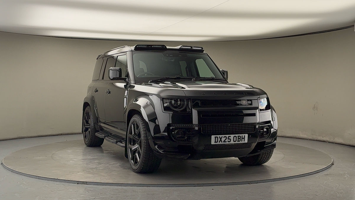 More views of Land Rover Defender 110