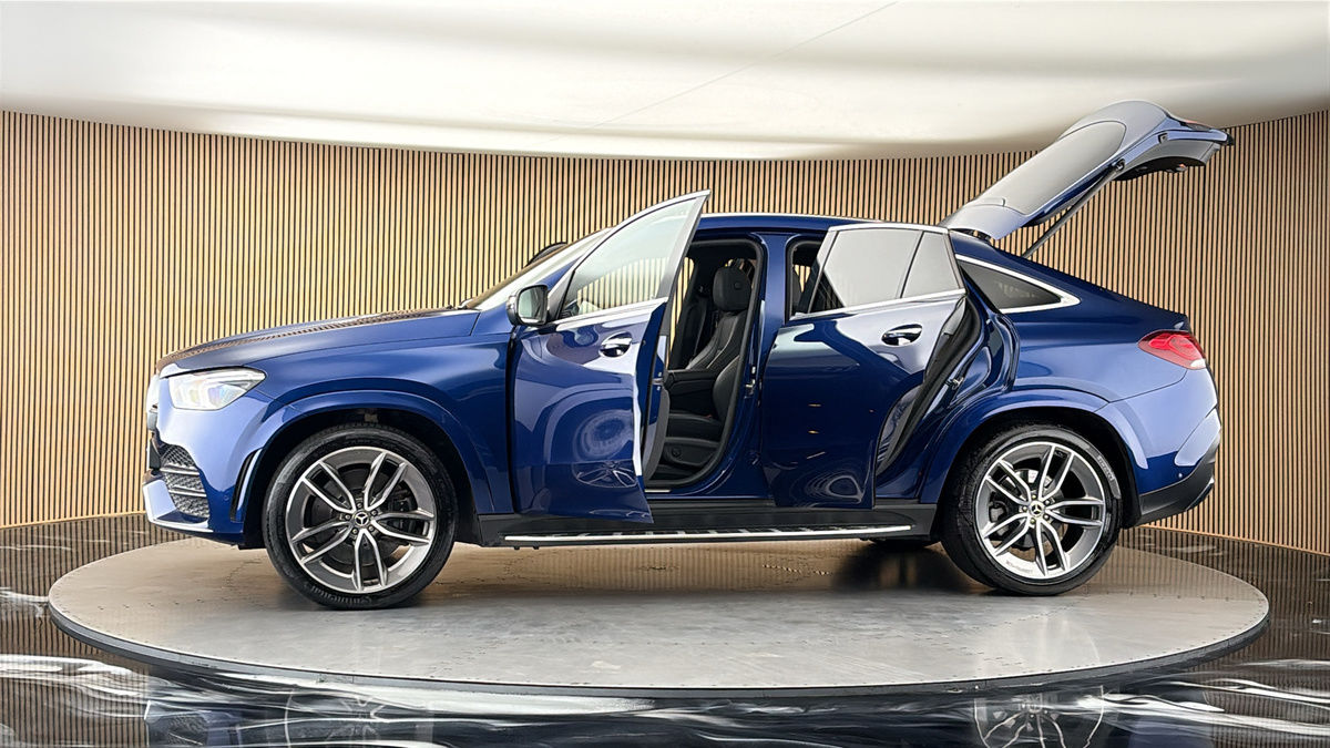 More views of Mercedes-Benz GLE