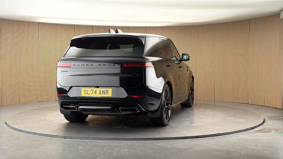 More views of Land Rover Range Rover Sport