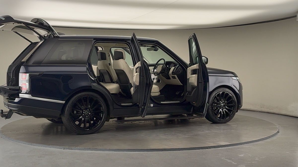 More views of Land Rover Range Rover