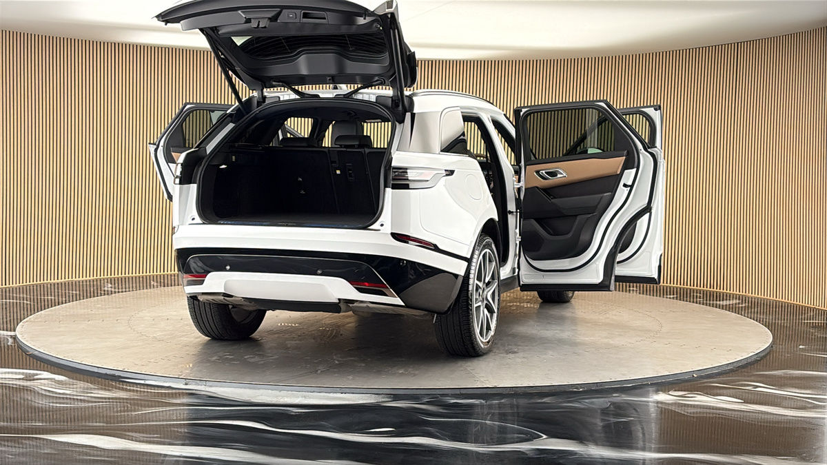 More views of Land Rover Range Rover Velar