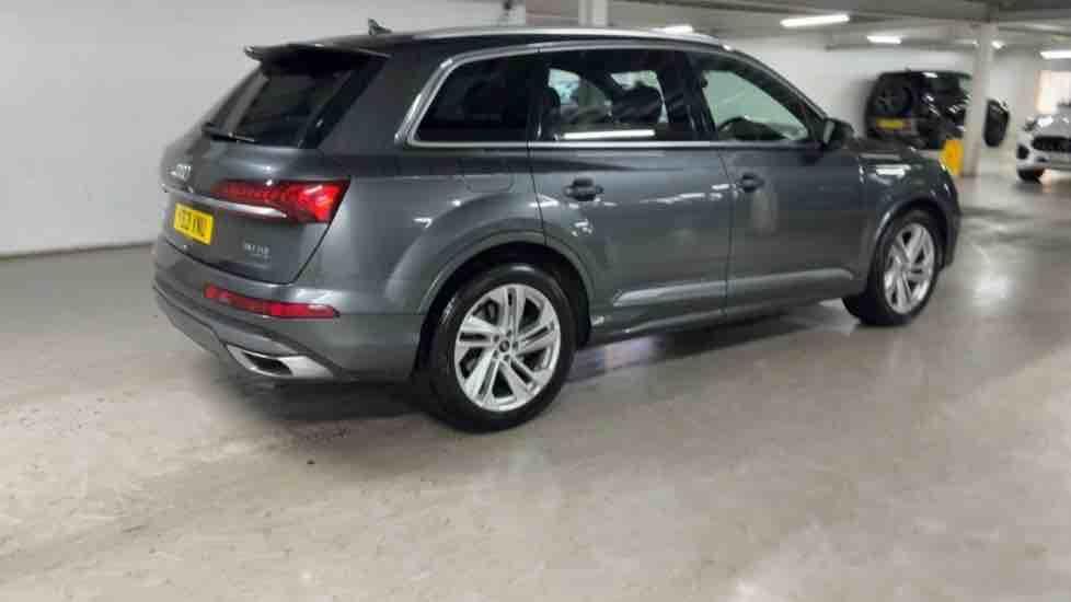 More views of Audi Q7