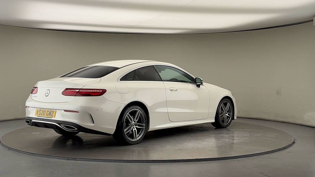 Mercedes-Benz E Class Image 21