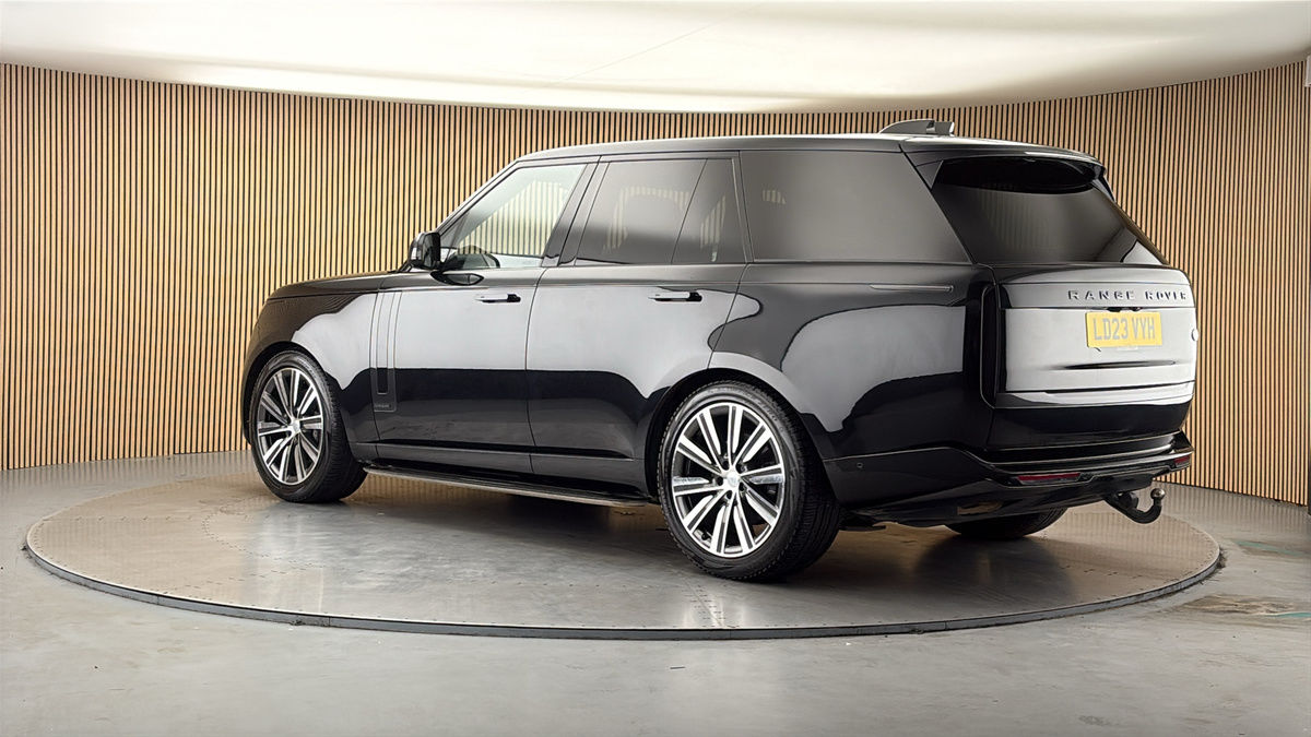 More views of Land Rover Range Rover