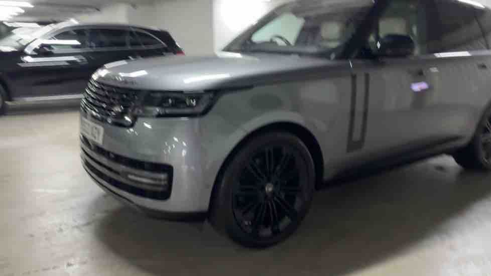 More views of Land Rover Range Rover