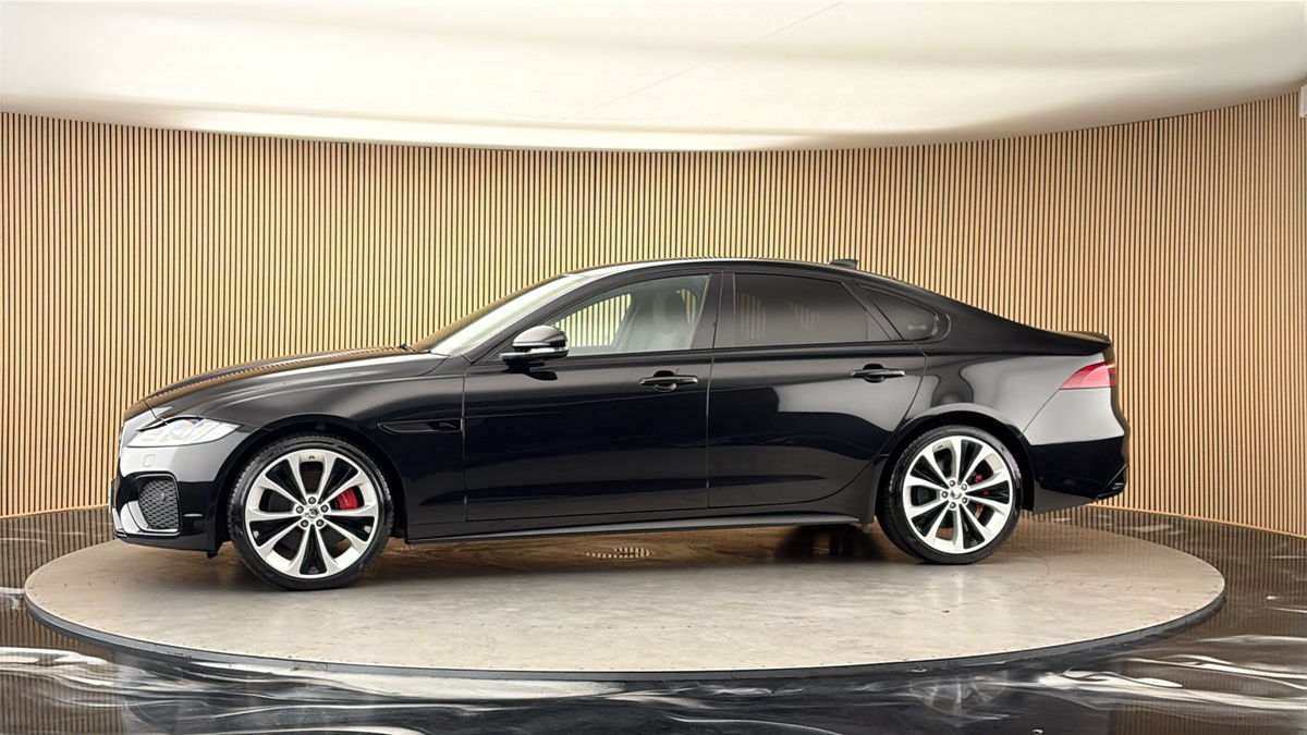 More views of Jaguar XF