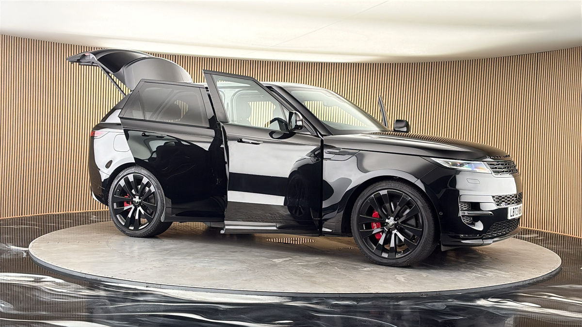 More views of Land Rover Range Rover Sport