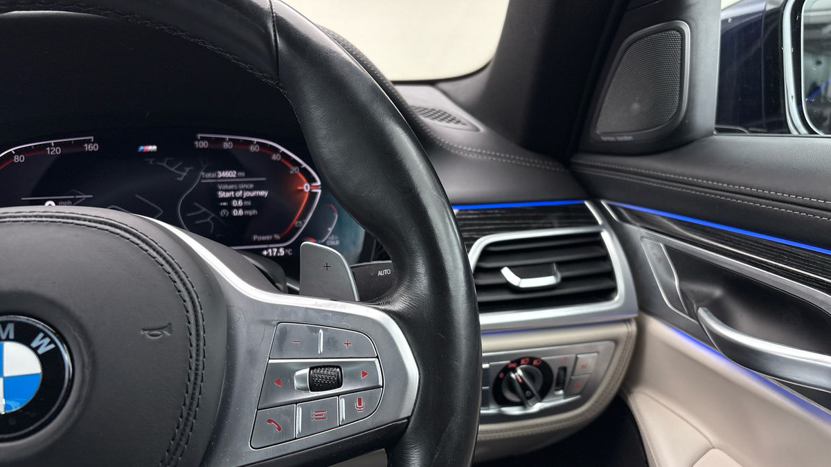 BMW 7 Series Image 14