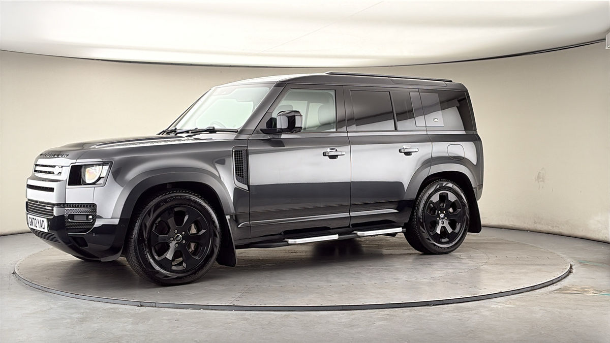 More views of Land Rover Defender 110