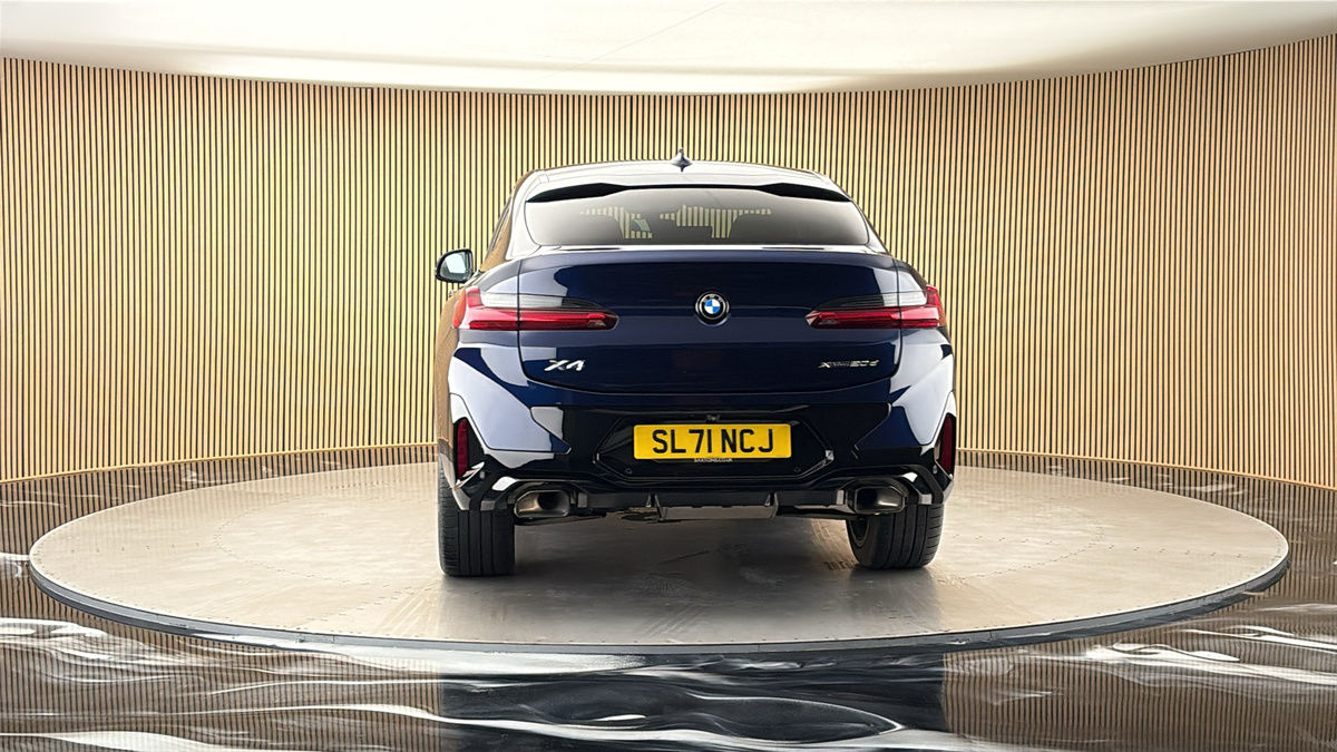 More views of BMW X4
