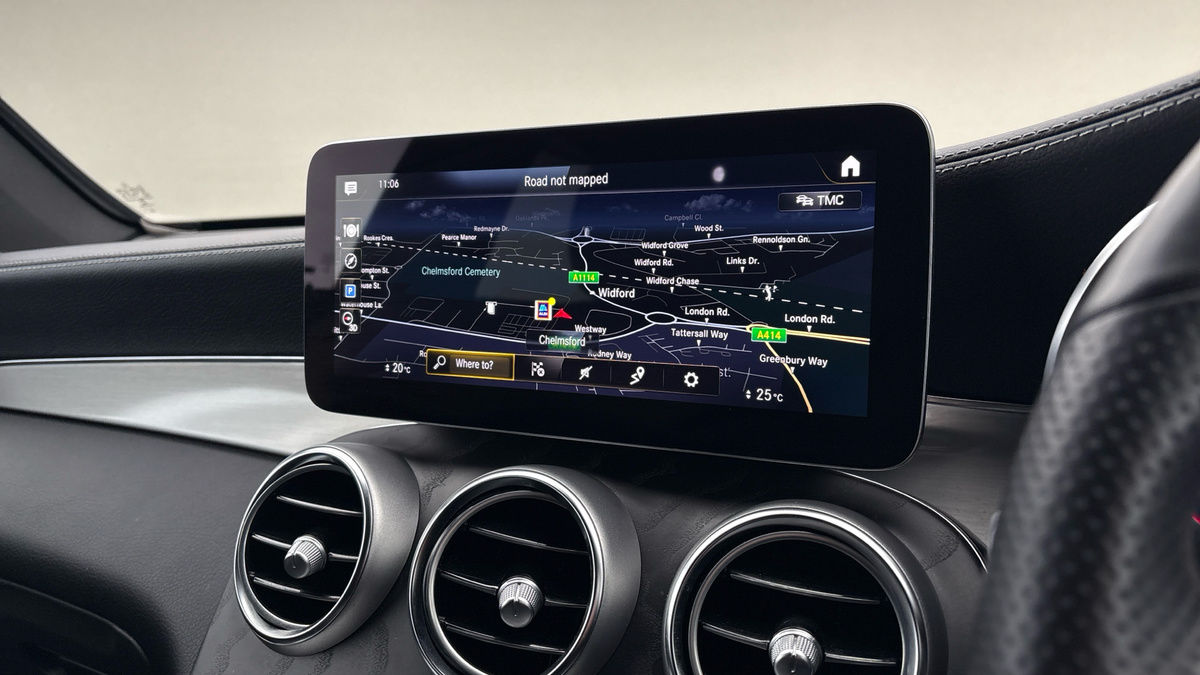 Mercedes-Benz GLC Image 17