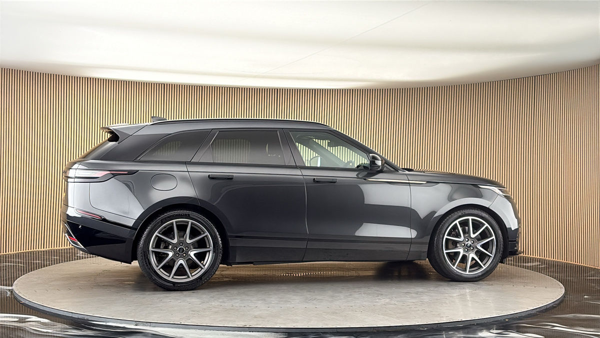More views of Land Rover Range Rover Velar