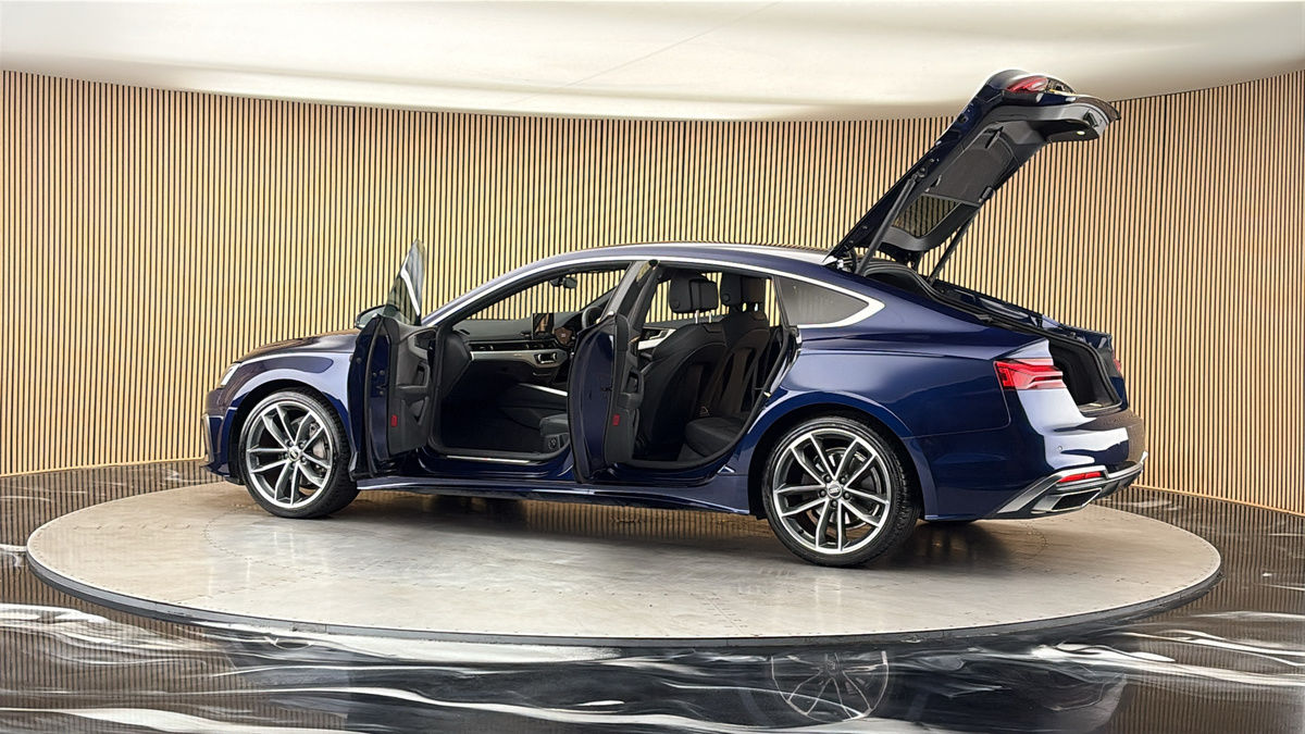 More views of Audi A5