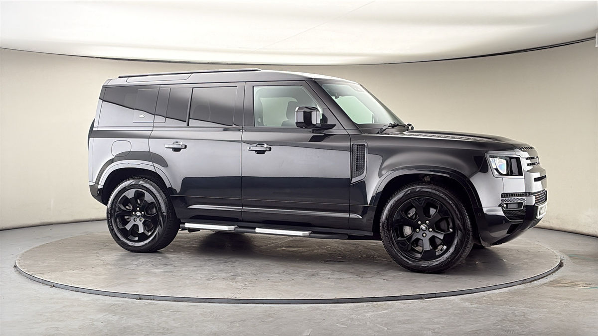 More views of Land Rover Defender 110