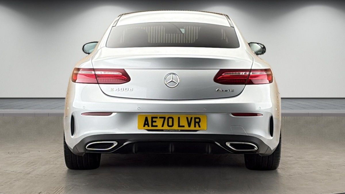 Mercedes-Benz E Class Image 4