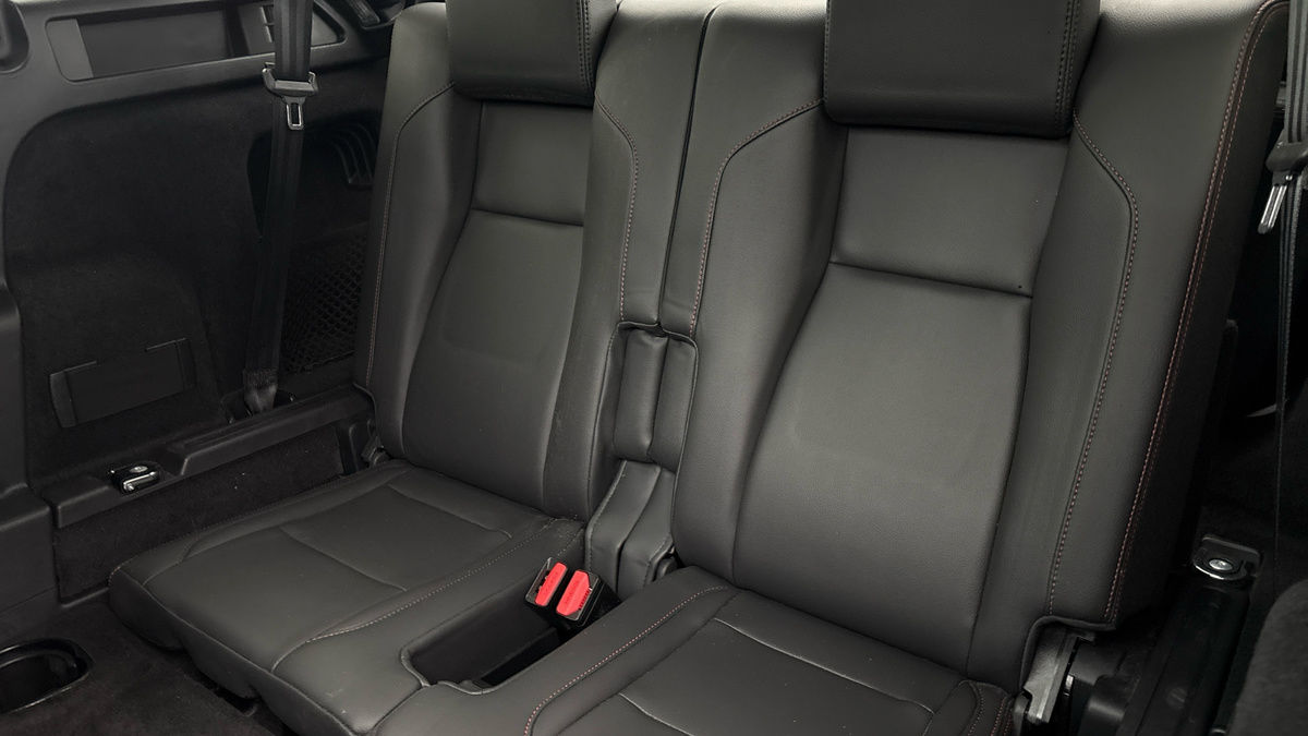 Land Rover Discovery Sport Image 25