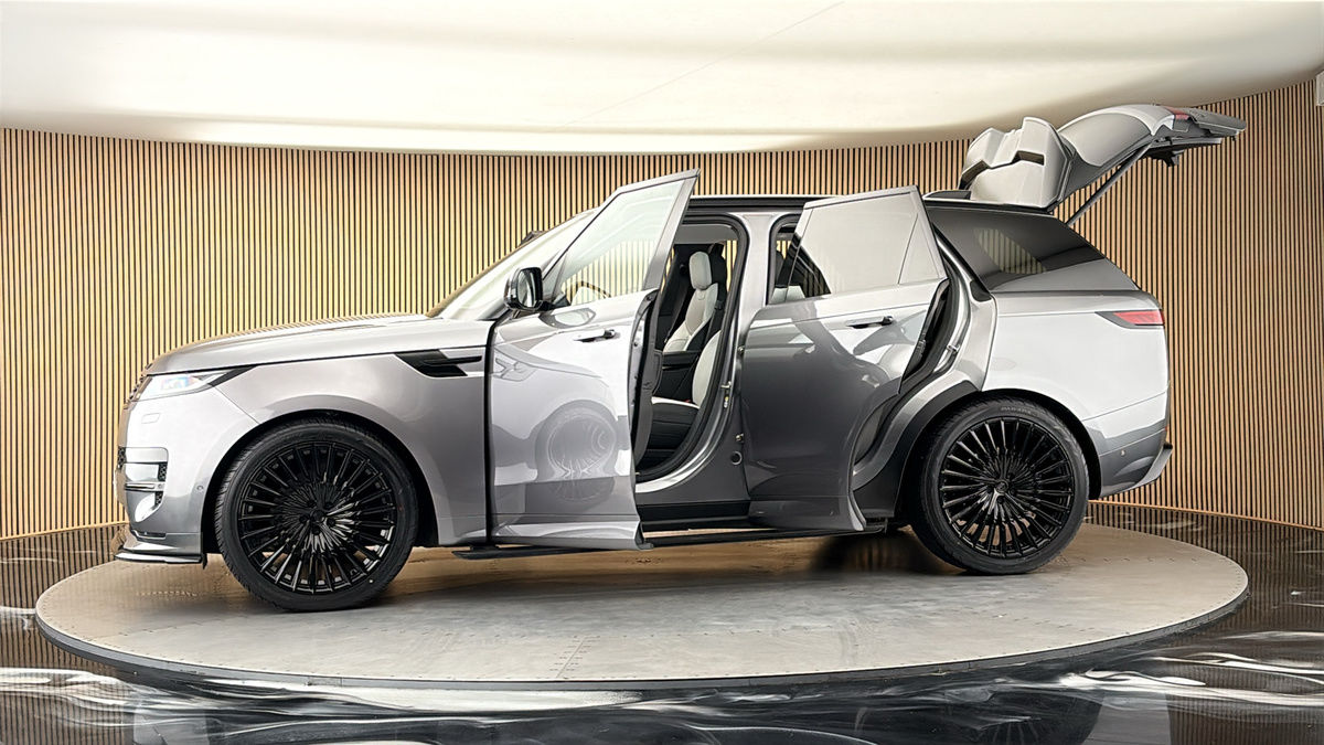 More views of Land Rover Range Rover Sport