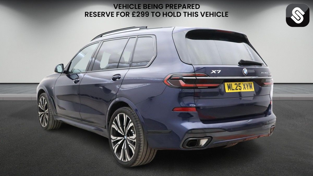 BMW X7 Image 3