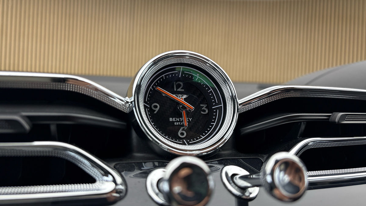 Bentley Bentayga Image 35