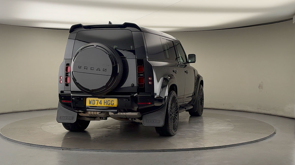 More views of Land Rover Defender 110