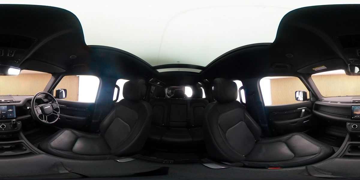 More views of Land Rover Defender 110
