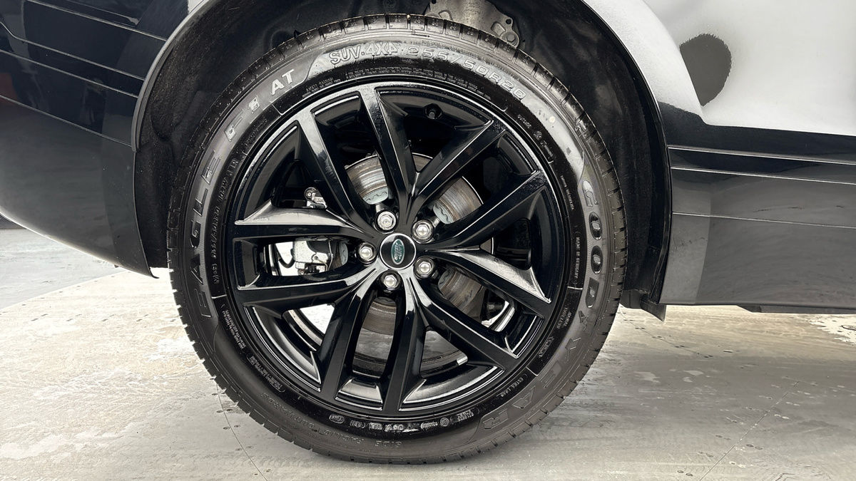 Land Rover Range Rover Velar Image 10