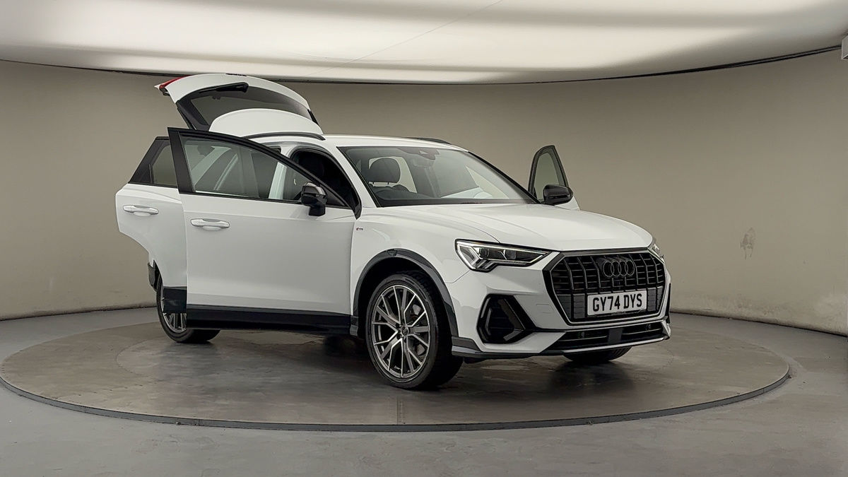More views of Audi Q3