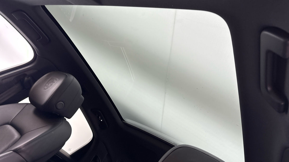 Porsche Cayenne Image 6