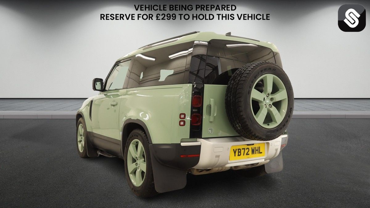 Land Rover Defender 90 Image 3
