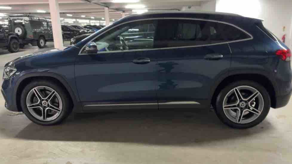 More views of Mercedes-Benz GLA