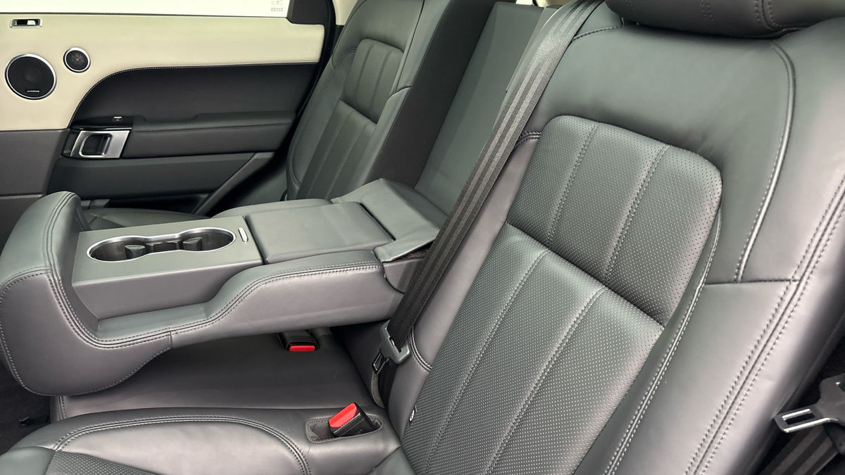 Land Rover Range Rover Sport Image 9