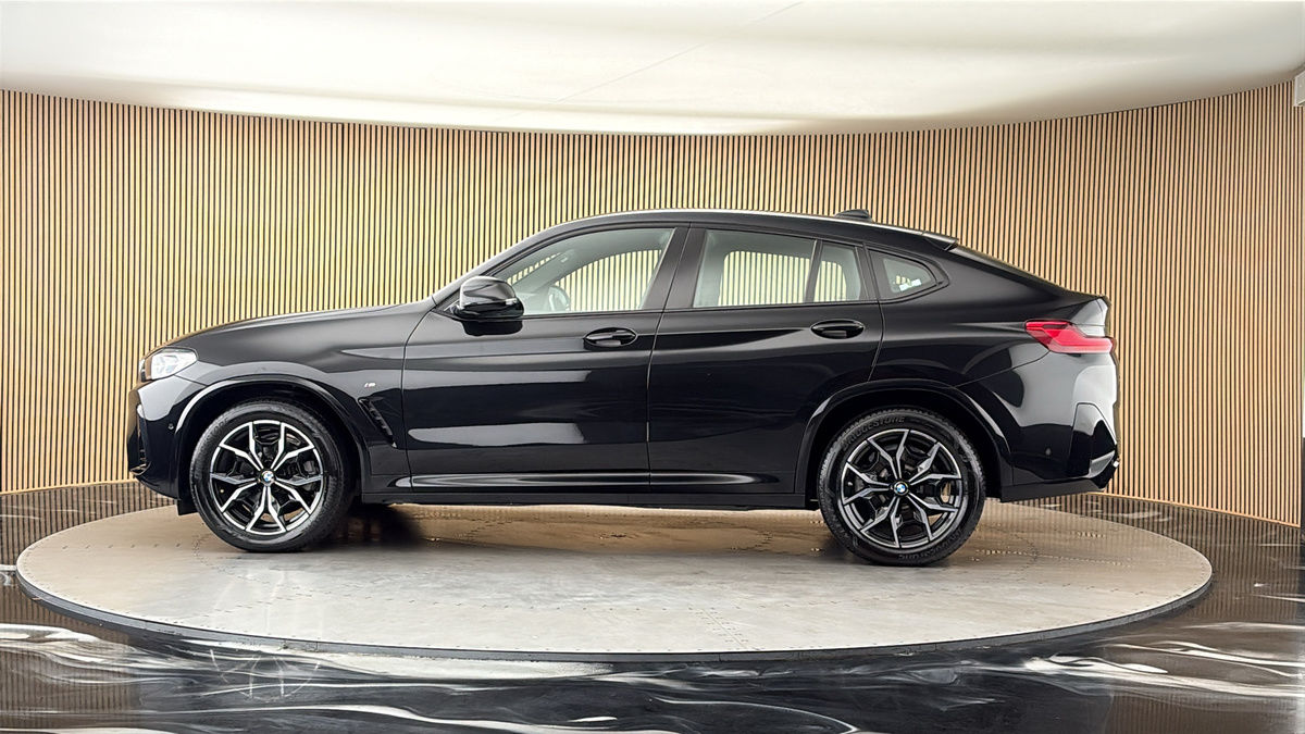 More views of BMW X4