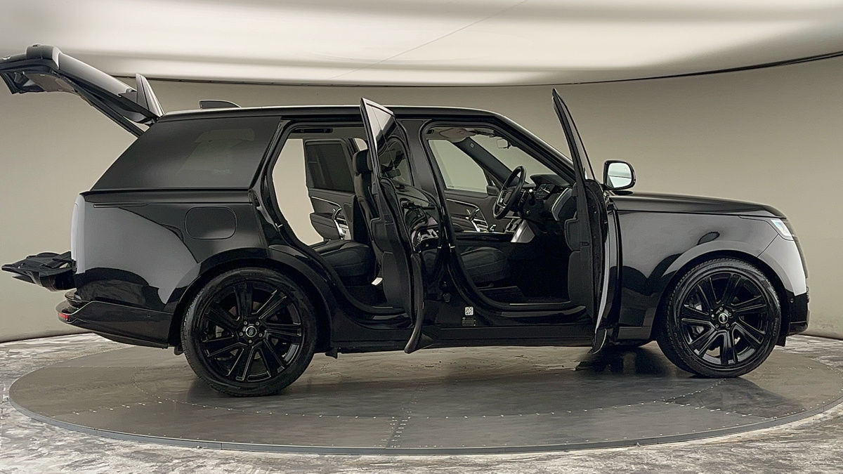 More views of Land Rover Range Rover