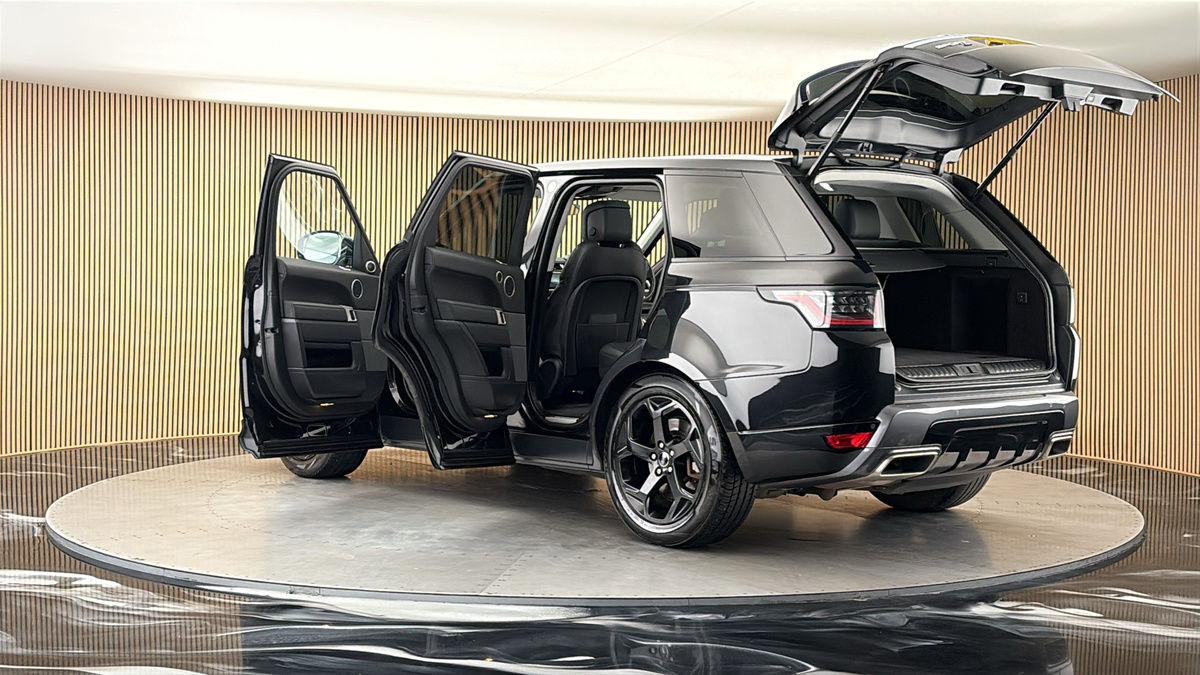 More views of Land Rover Range Rover Sport