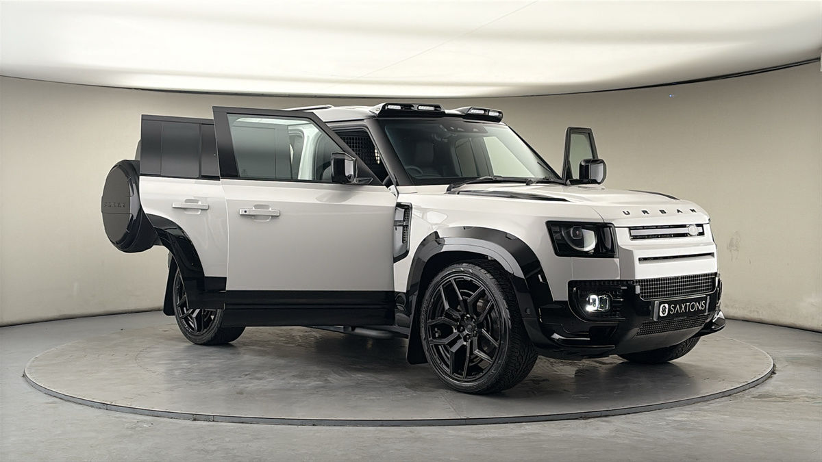 More views of Land Rover Defender 110