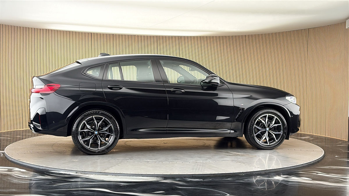 More views of BMW X4