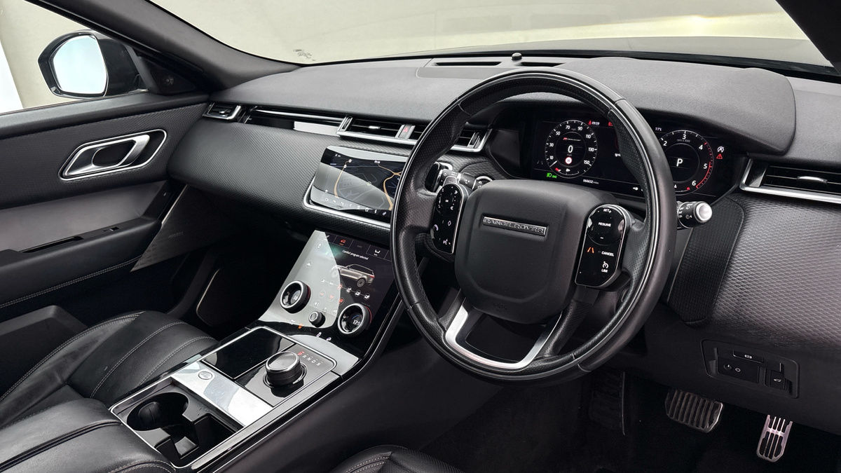 Land Rover Range Rover Velar Image 5