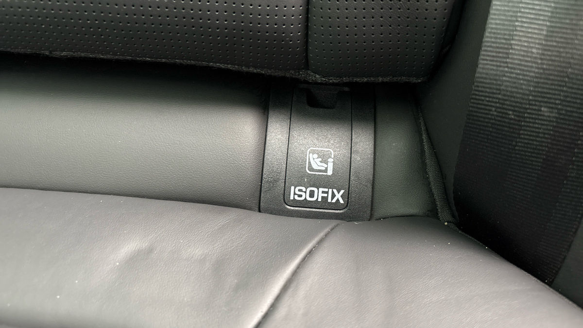 Jaguar F-PACE Image 26