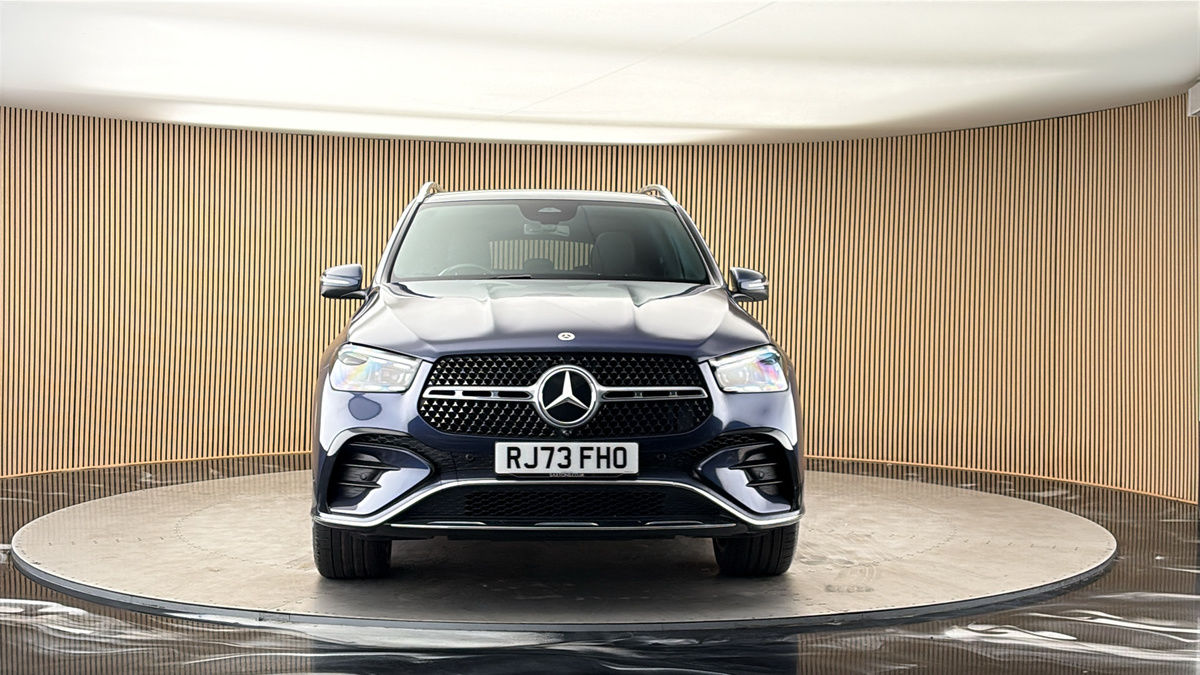 More views of Mercedes-Benz GLE