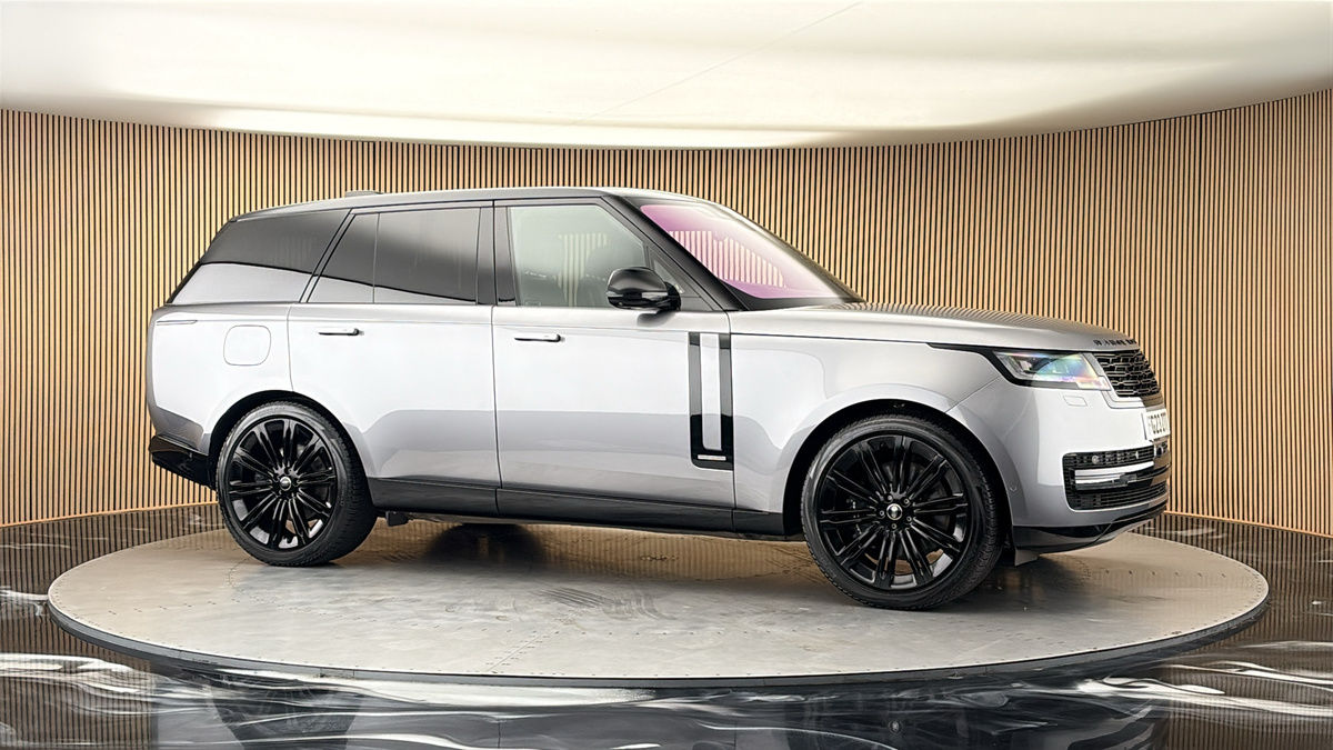 More views of Land Rover Range Rover