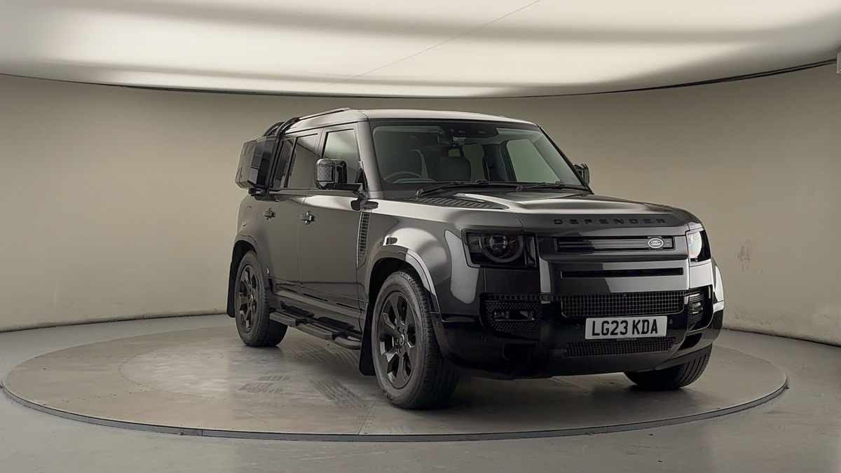 More views of Land Rover Defender 110